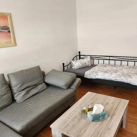 Apartament Merseburger Strasse 402 *