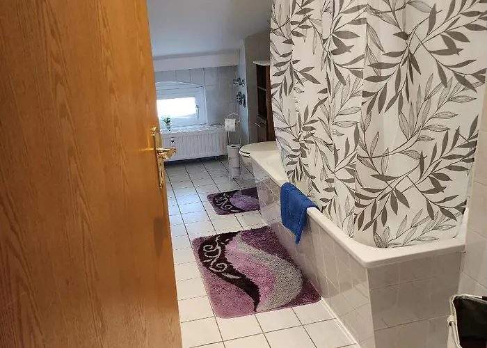 Merseburger Strasse 402 *